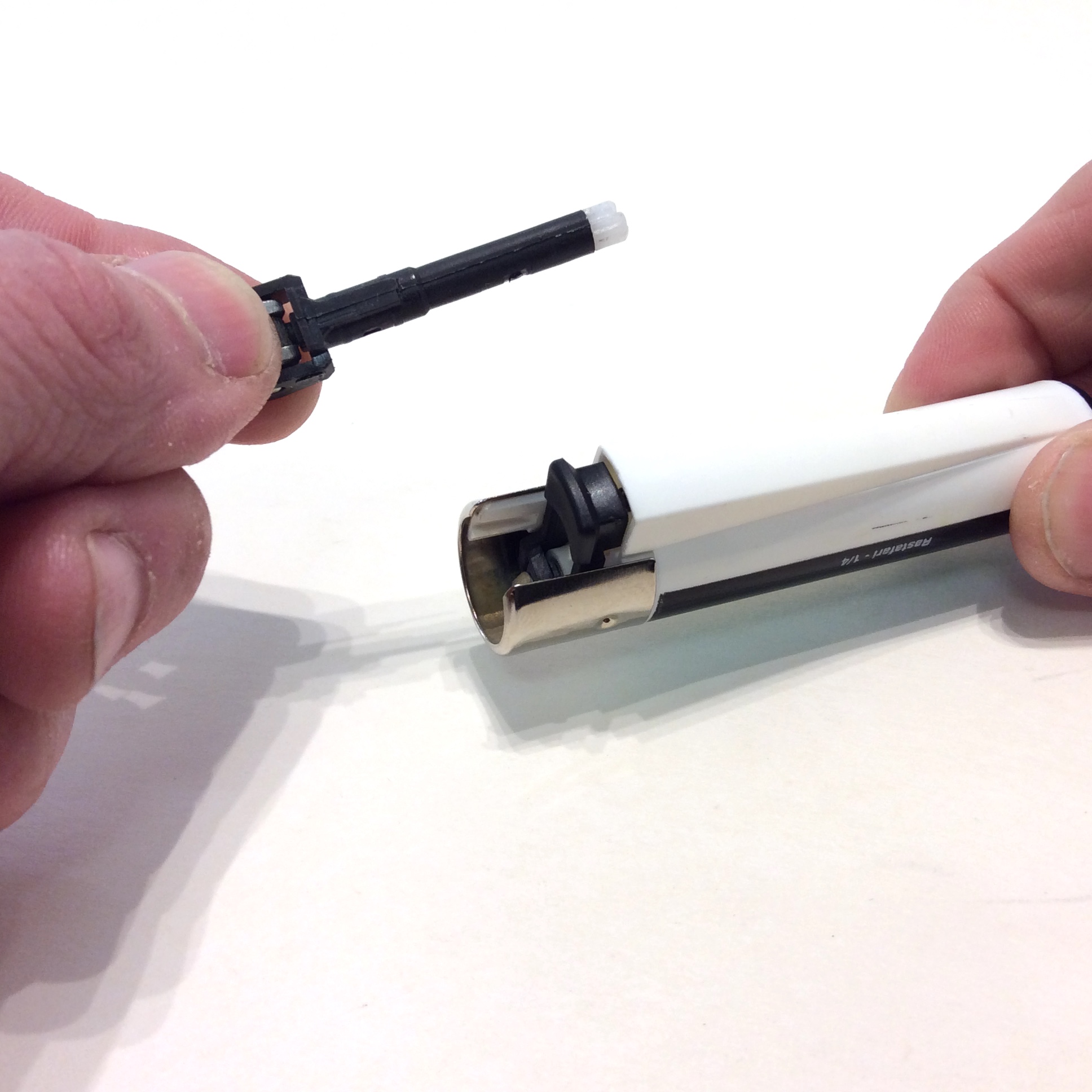 Comment changer la pierre de son briquet ? Natural Mystic