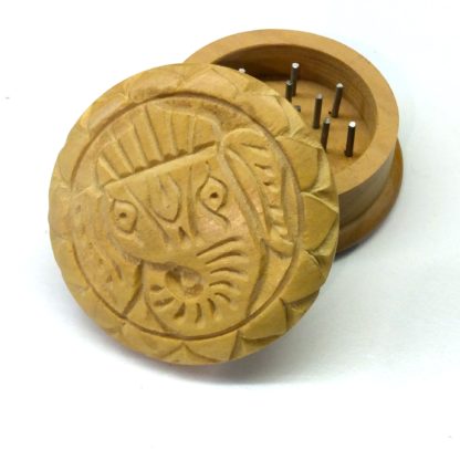 grinder en bois decoration elephant