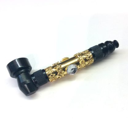 petite pipe en metal decoree