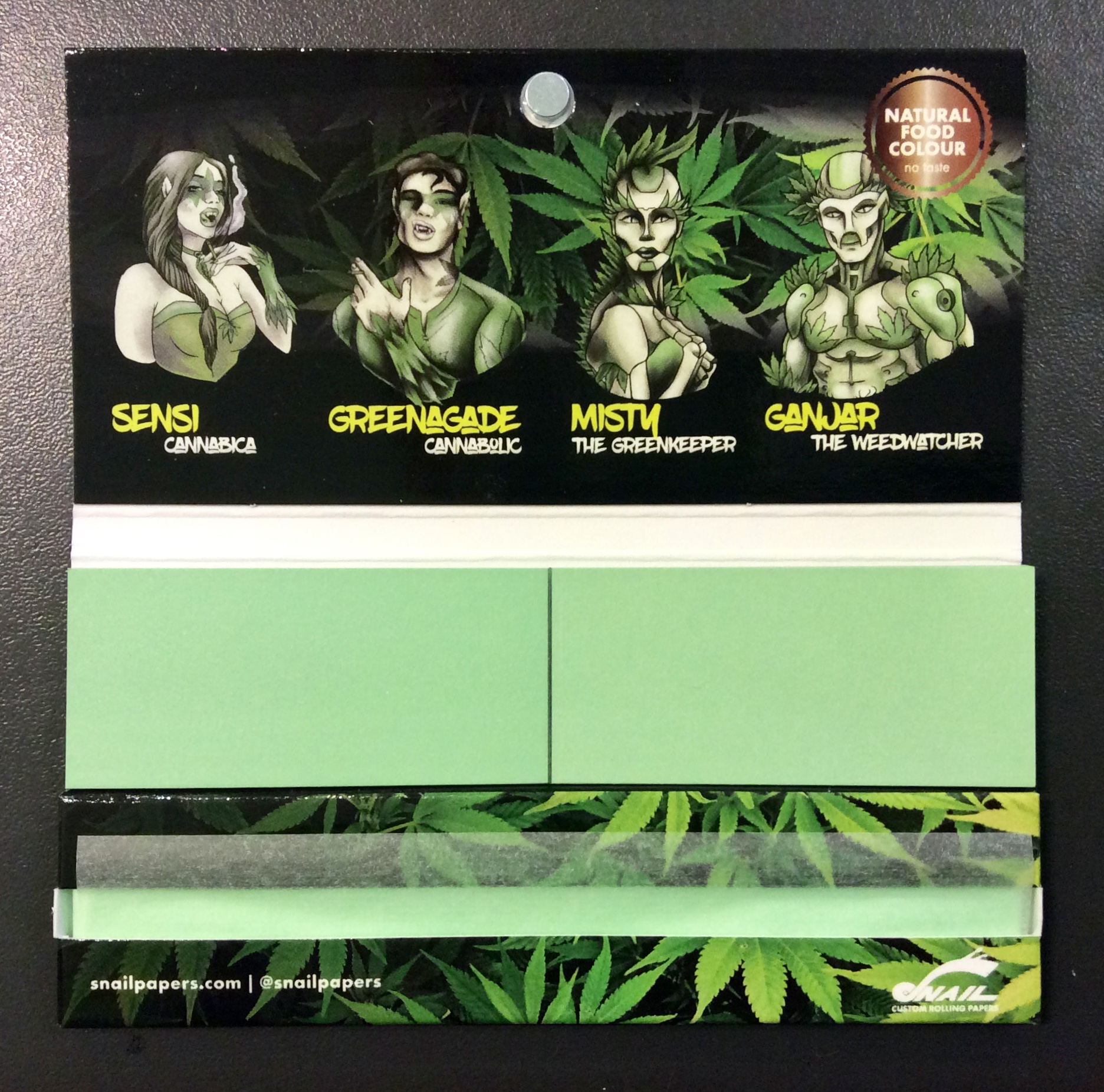 cannaklan feuilles et cartons