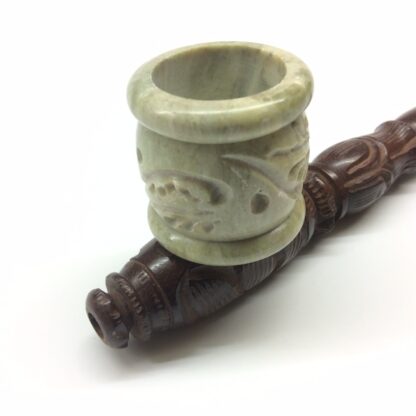 cuve en pierre pipe en bois