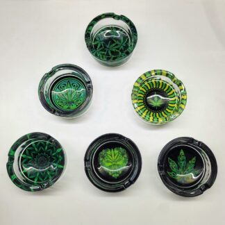 cendriers en verre motif cannabis