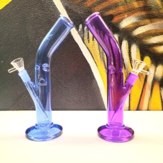 Petits bong colorés, avec feuille